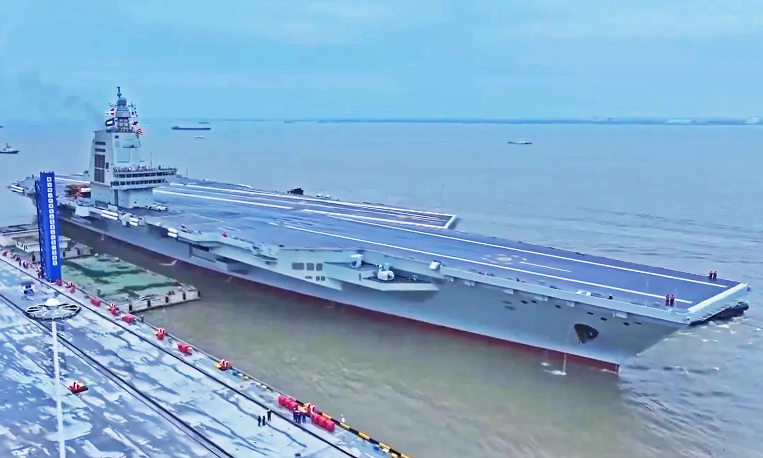 Fujian aircraft carrier starts sea trials (PLA)