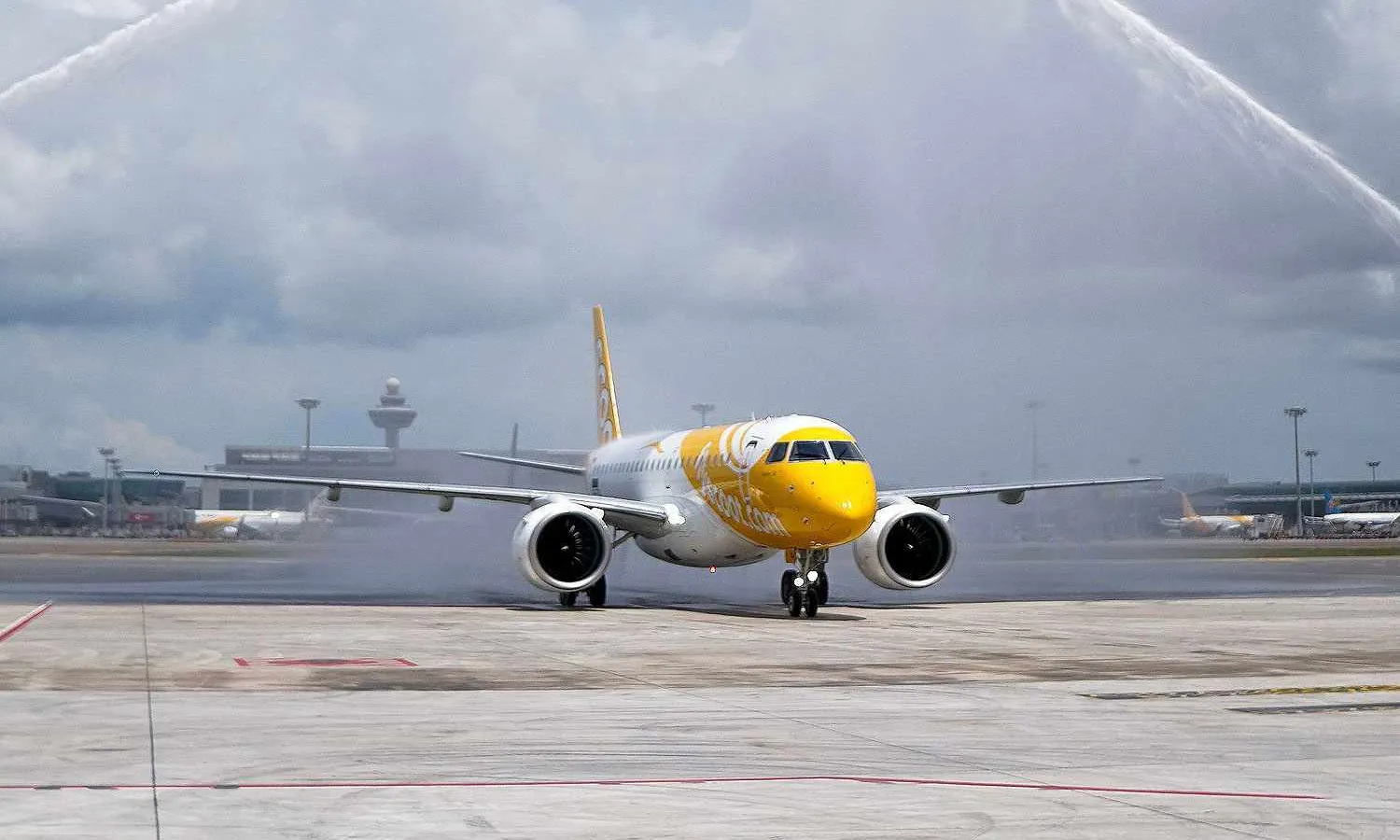 Scoot Embraer E190-E2 in Singapore (Scoot)