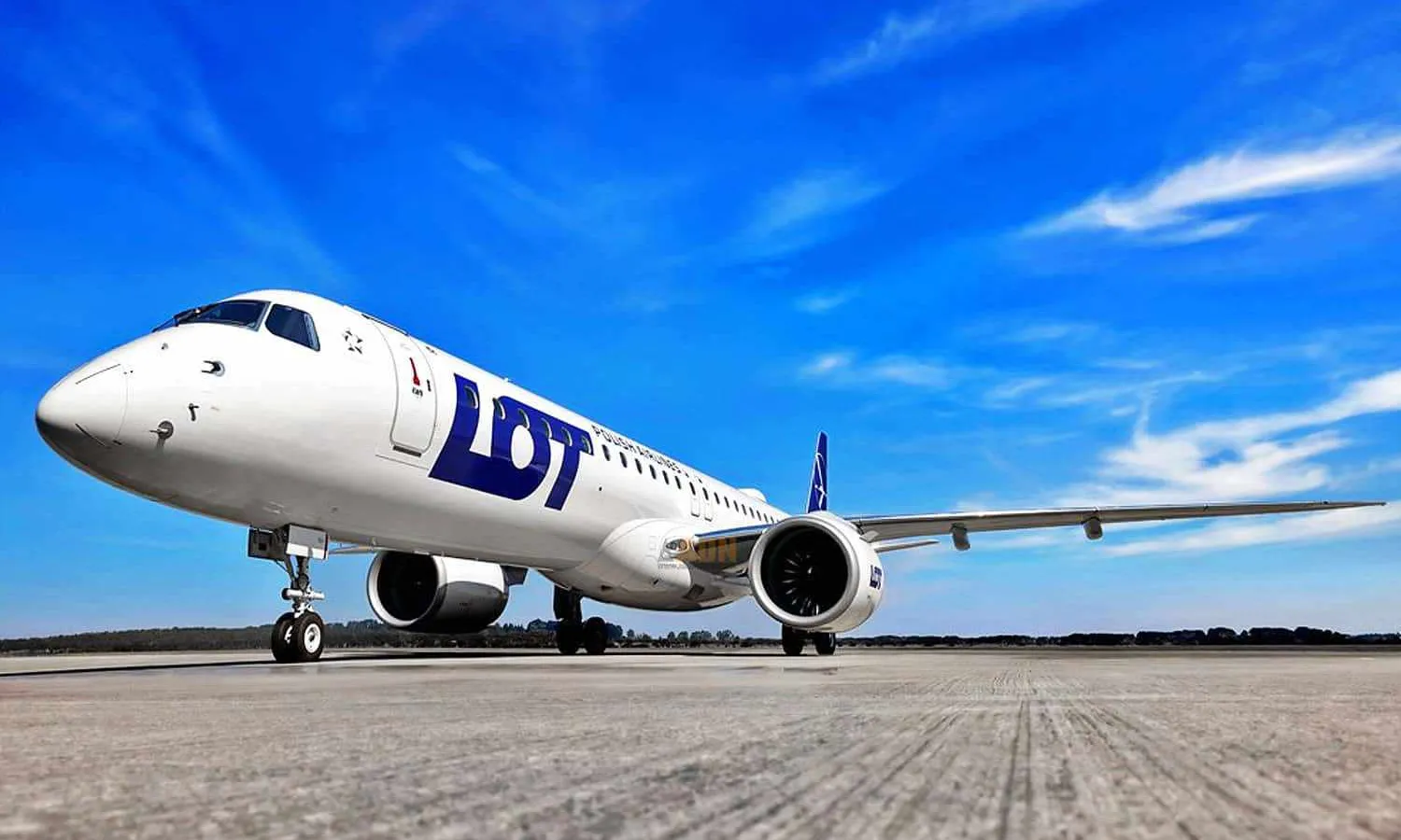 LOT Polish Airlines first E195-E2 (Embraer)