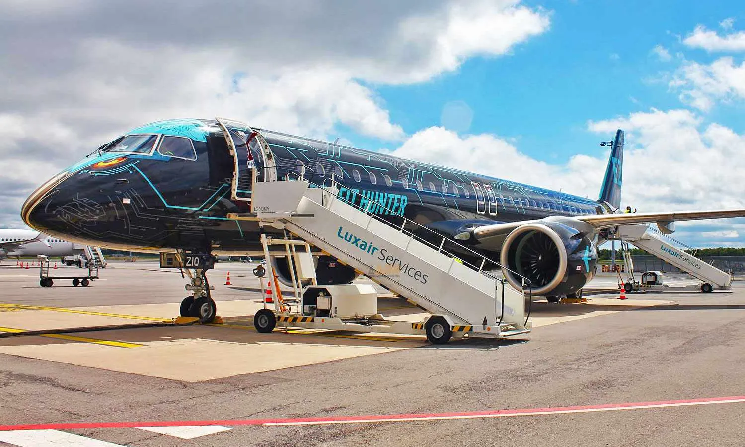 The E195-E2 Tech Eagle pays a visit to Luxair (Luxair)
