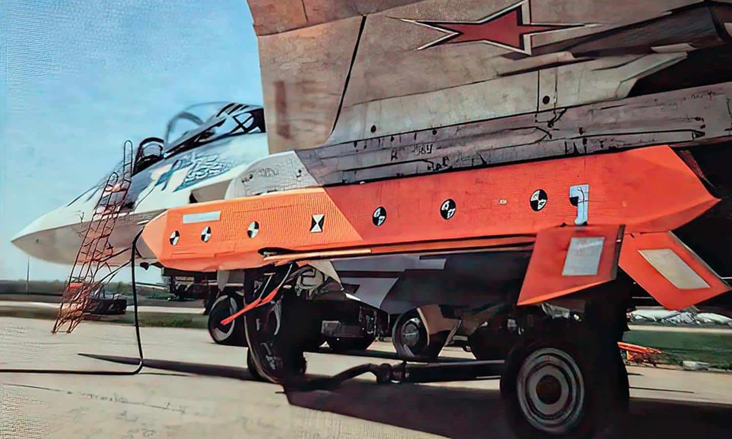 S-71 drone carried by an Su-57 fighter (Sukhoi)