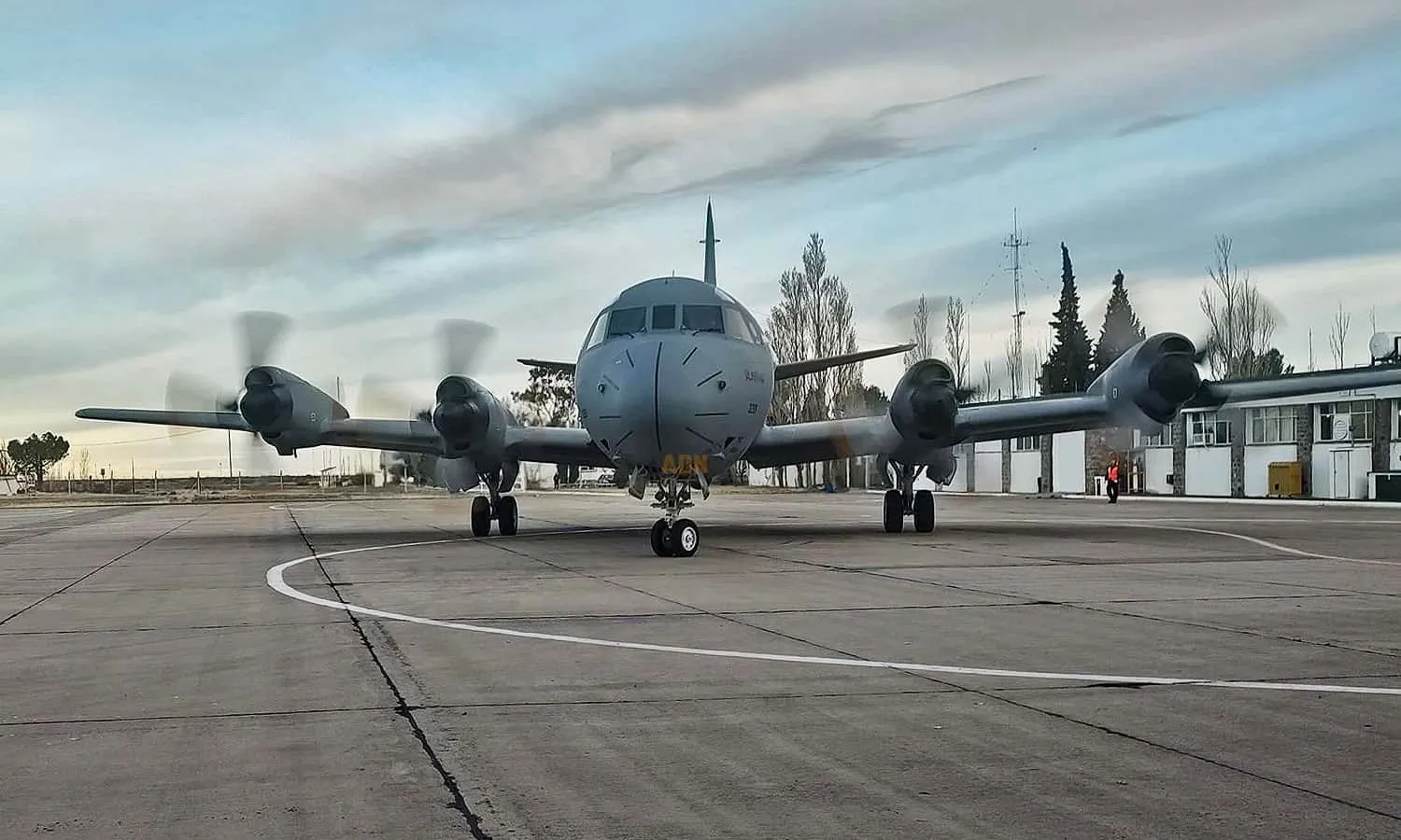 First P-3C Orion of the Argentine Navy arrives in the country (AN)