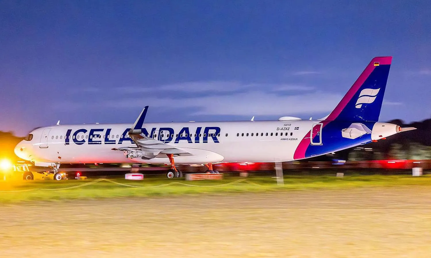 Icelandair Airbus A321LR (Icelandair)