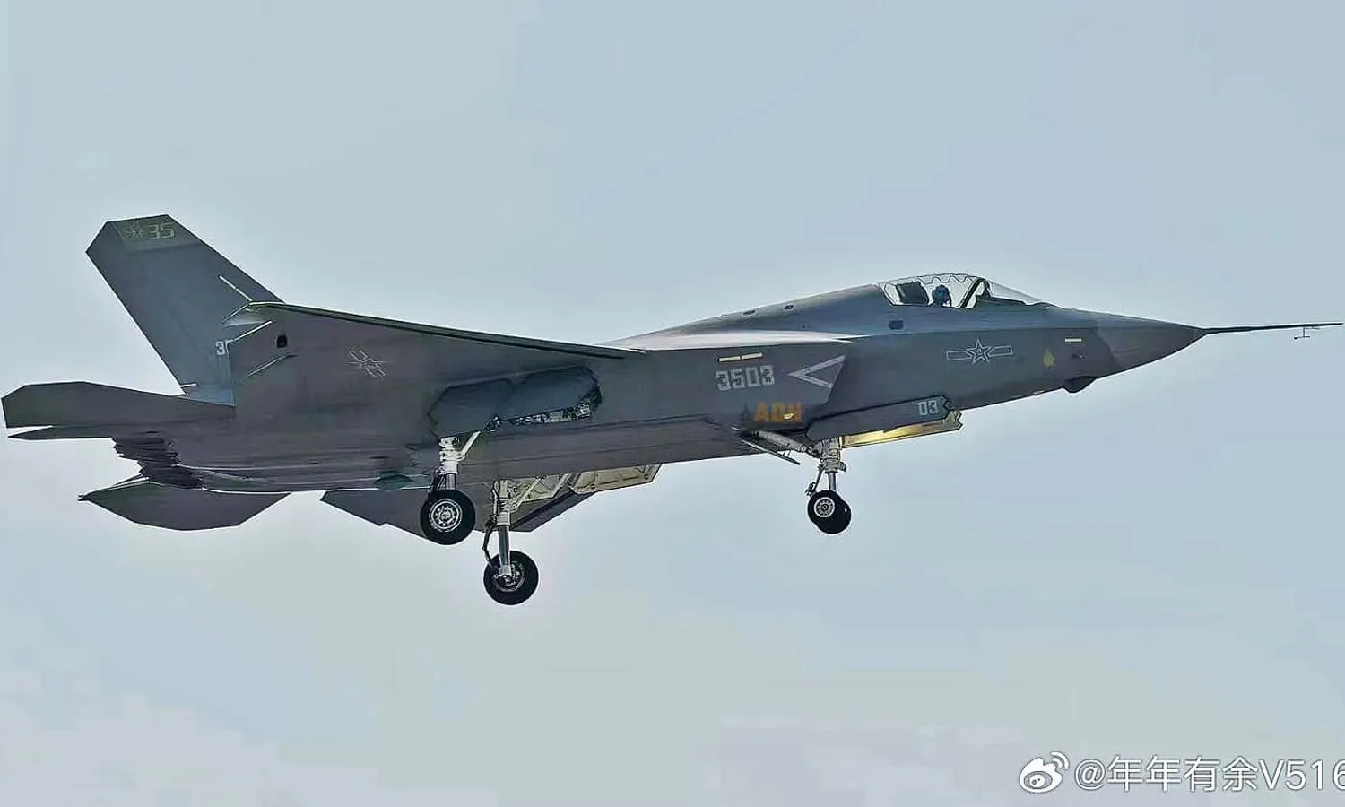 Shenyang J-35 fighter (Weibo)