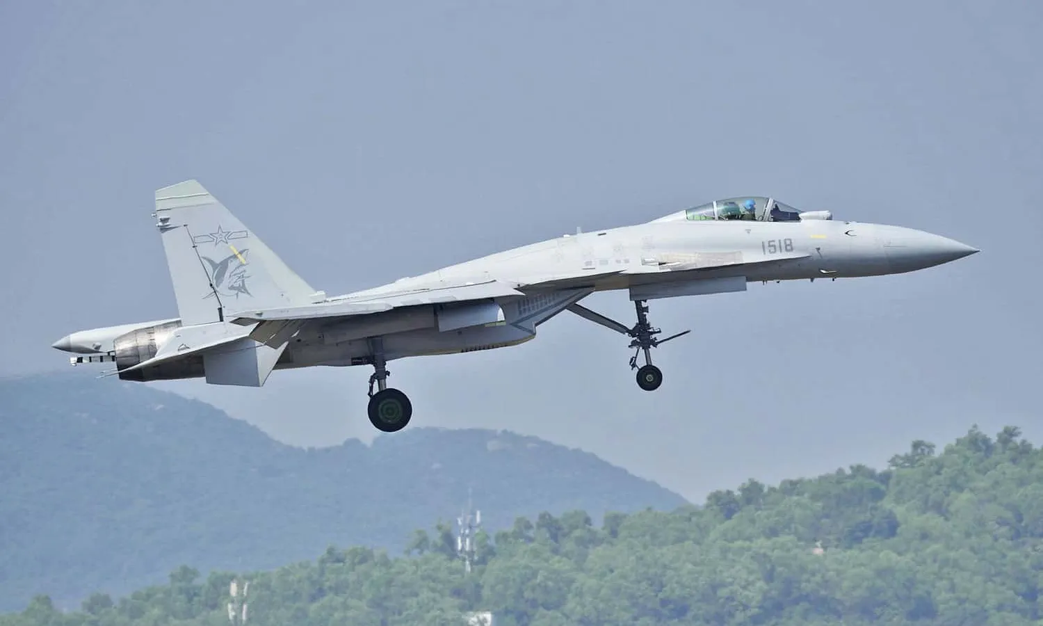 Shenyang J-15T (Social media)