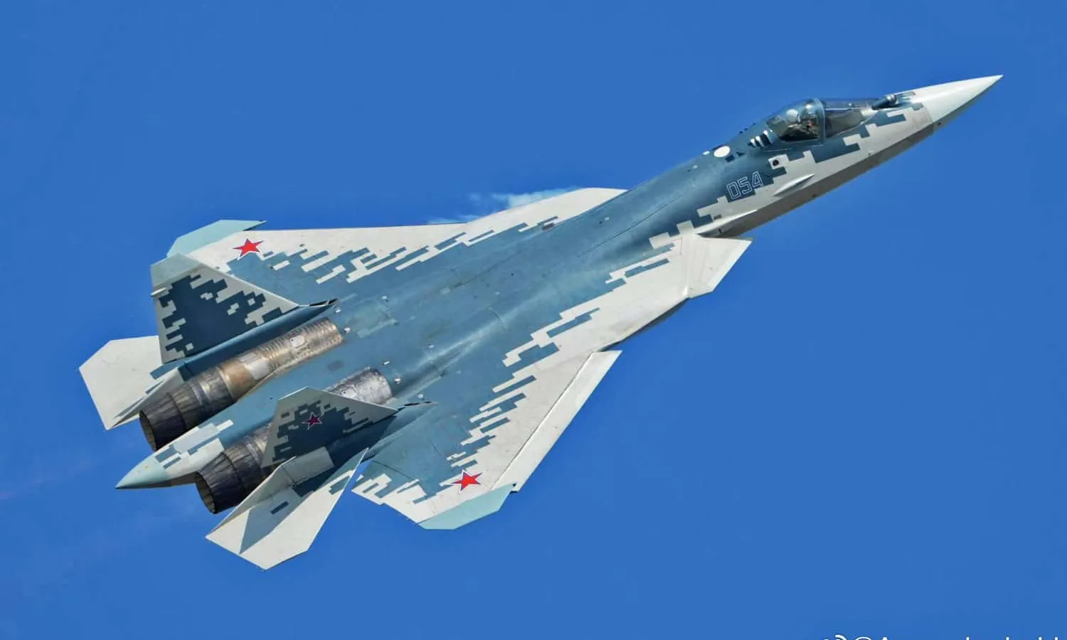 Sukhoi Su-57 prototype in Zhuhai (@Aero_Jack_Li)