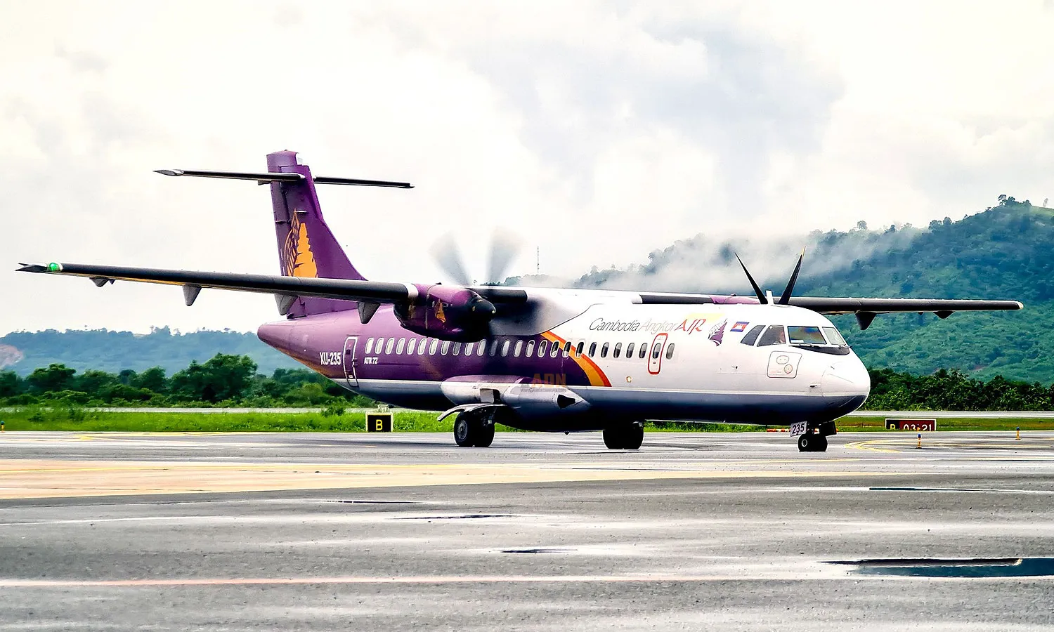 Air Cambodia will introduce convertible-table business class on ATR 72-600