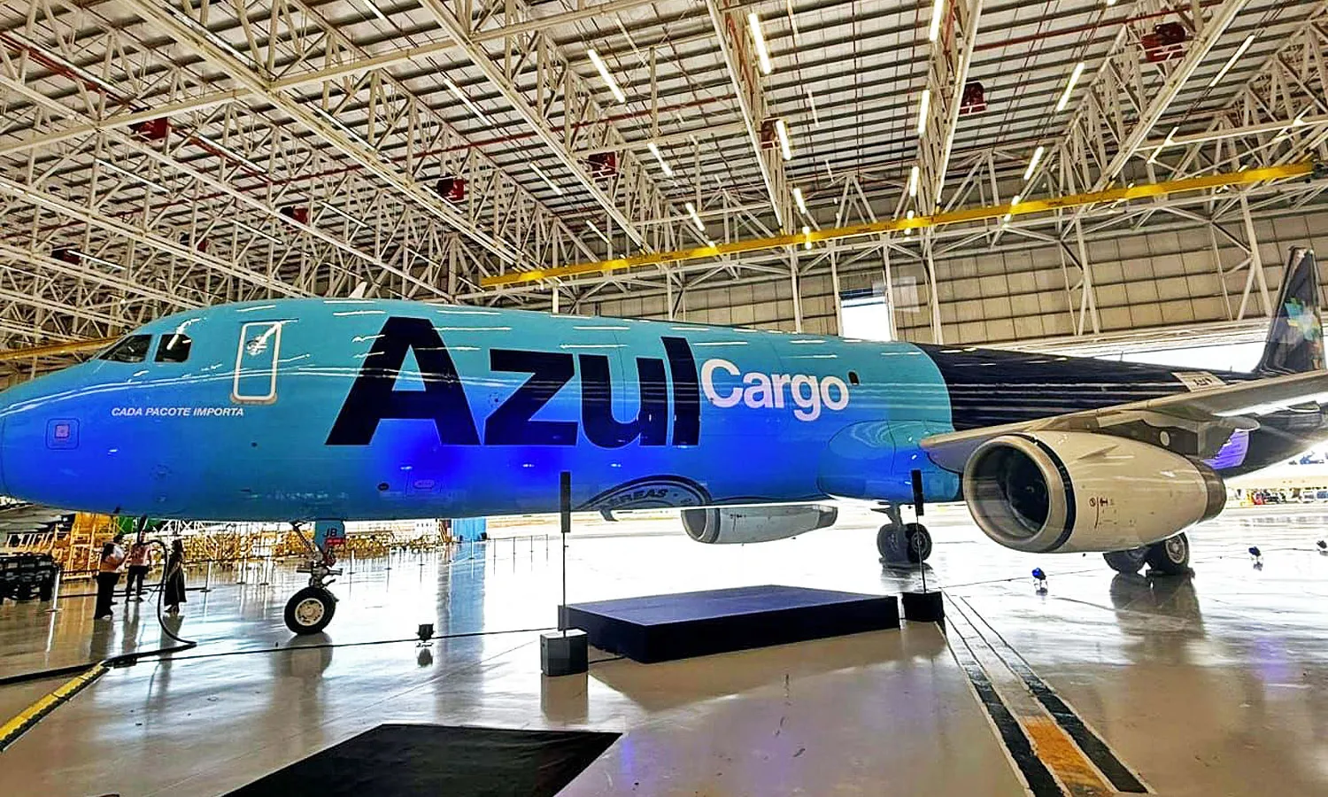 Azul Airbus A321P2F (Azul)