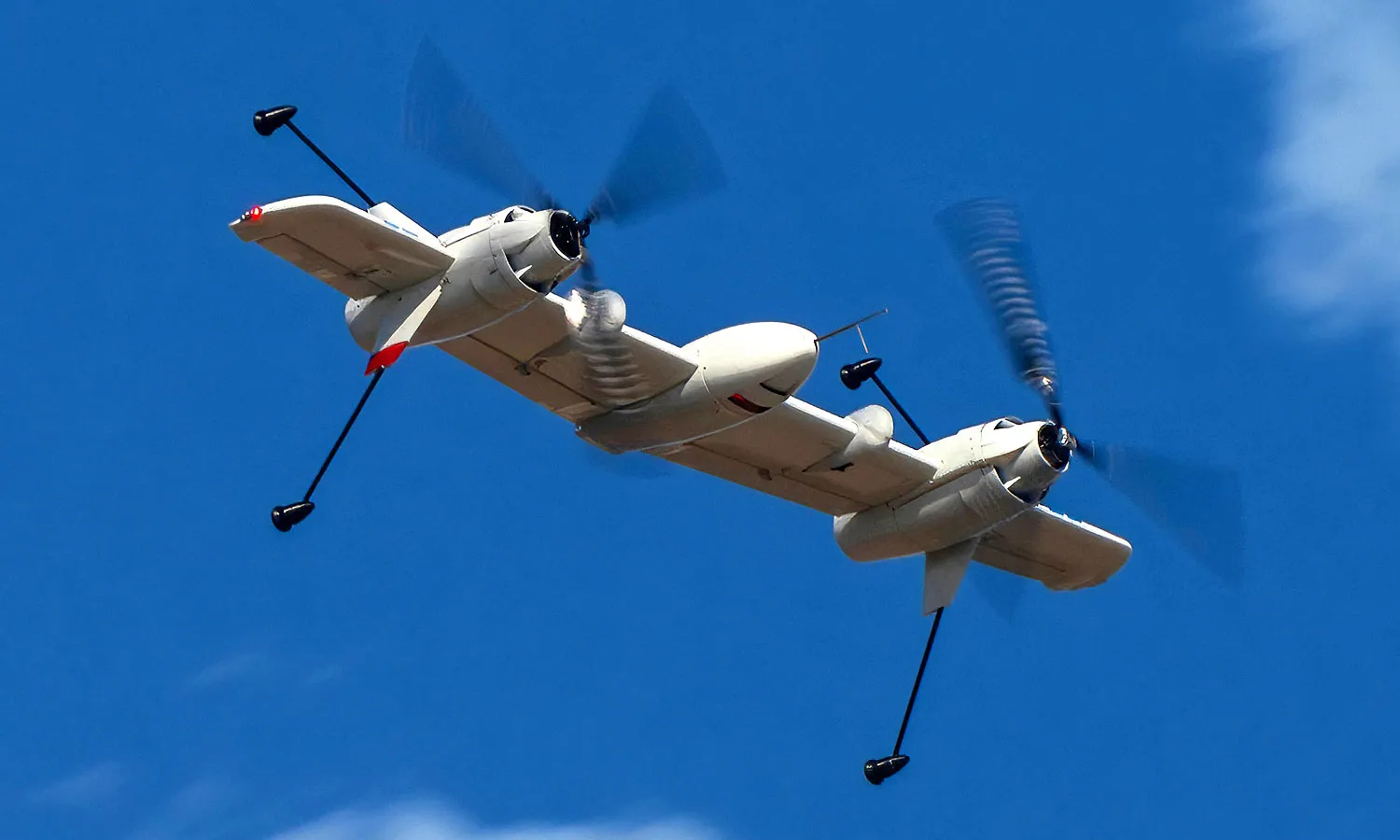 The hybrid-electric aircraft with "Rotor Blown Wing" (Sikorsky)