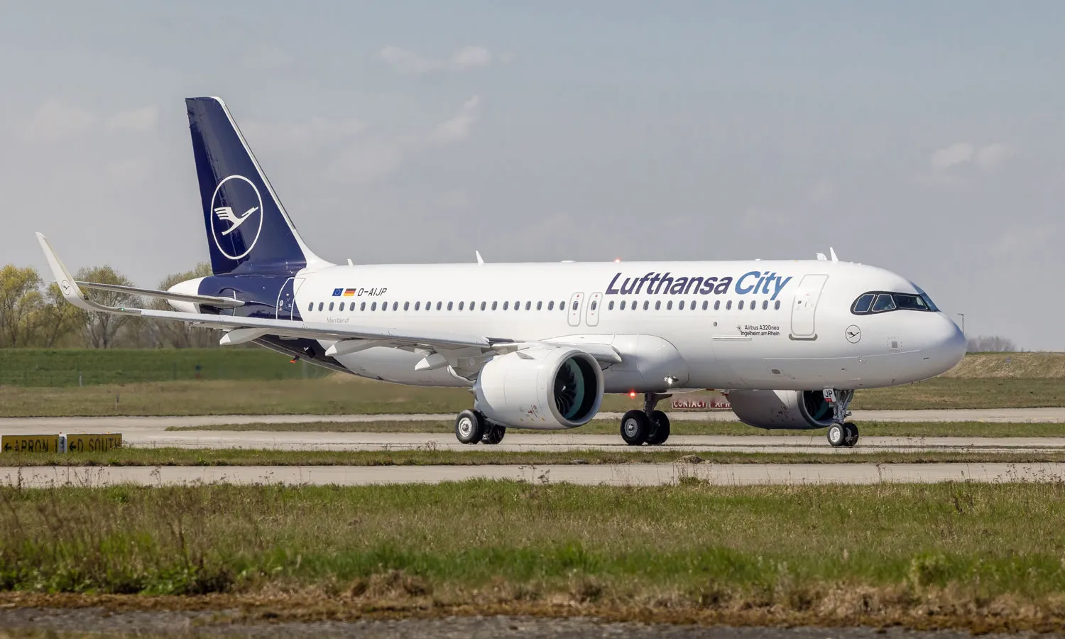 Lufthansa City Airlines' first new A320neo (Lufthansa)