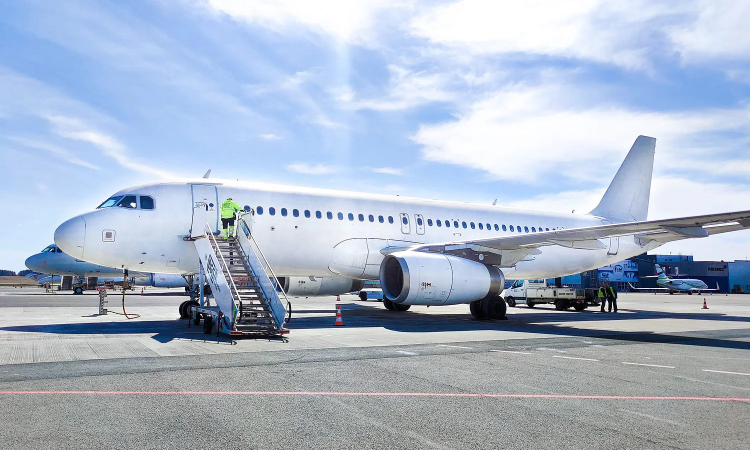 Avion Express Airbus A320 (Avion Express)