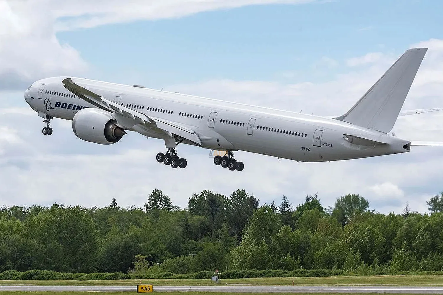 Boeing 777-9 N779XZ (Boeing)